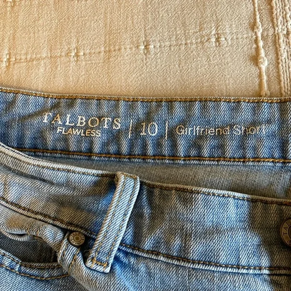 Talbots Blue Jean Shorts Relaxed 9” - Picture 3 of 3